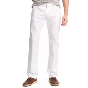 Straight fit made with stretch cotton jeans